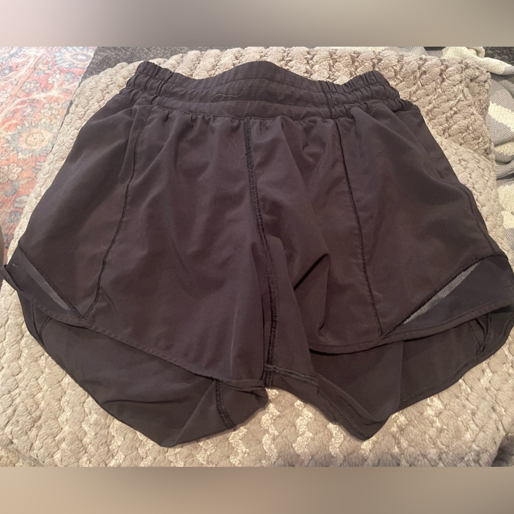 Lululemon Hotty Hot size 4
